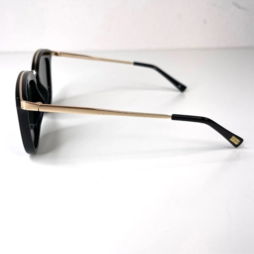 LE SPECS ​​Caliente NEW Black Gold Sunglasses Cat Eye NEW